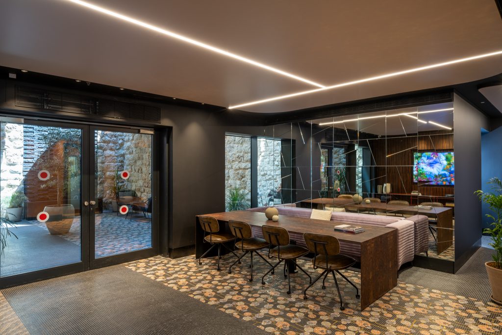 Master Bat Yam public aeras 2