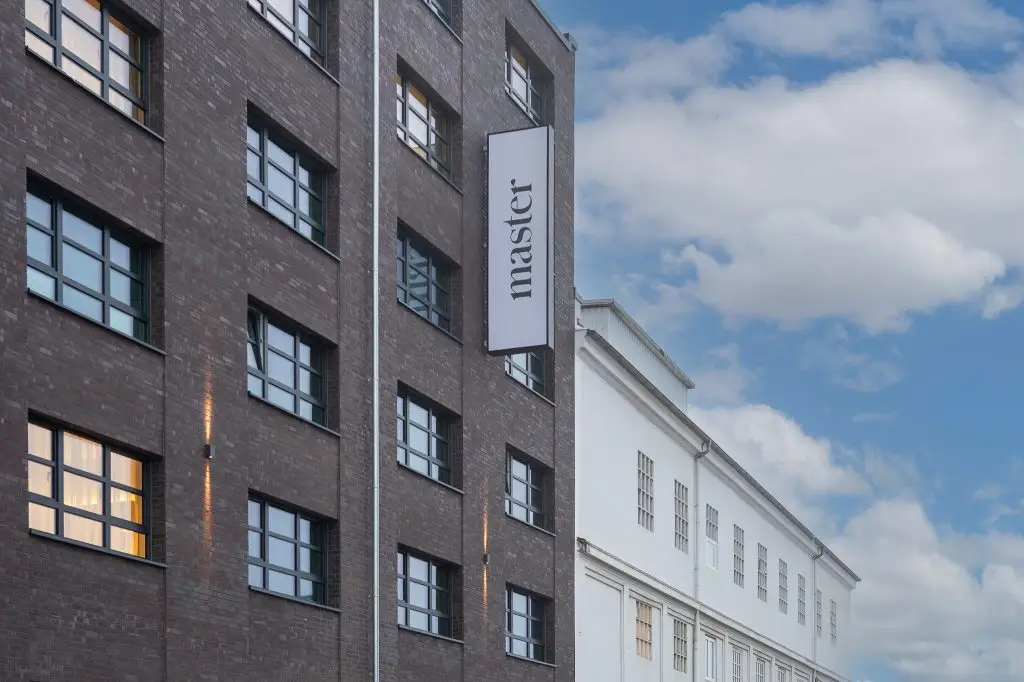 master Altona Hamburg building, showcasing its architecture